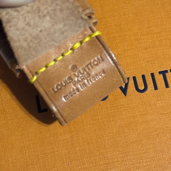 Louis Vuitton Luggage Tag Authentic - Picture 7 of 9